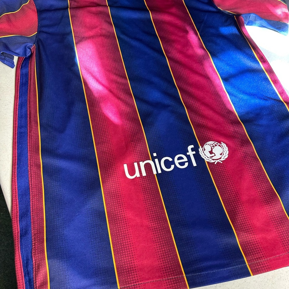 Barcelona used Jersey Size Large